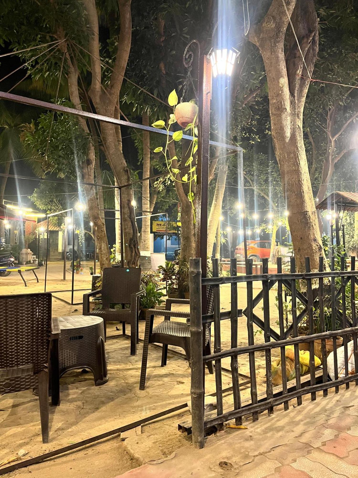 Moon Village Resort Shānti Niketan 外观 照片