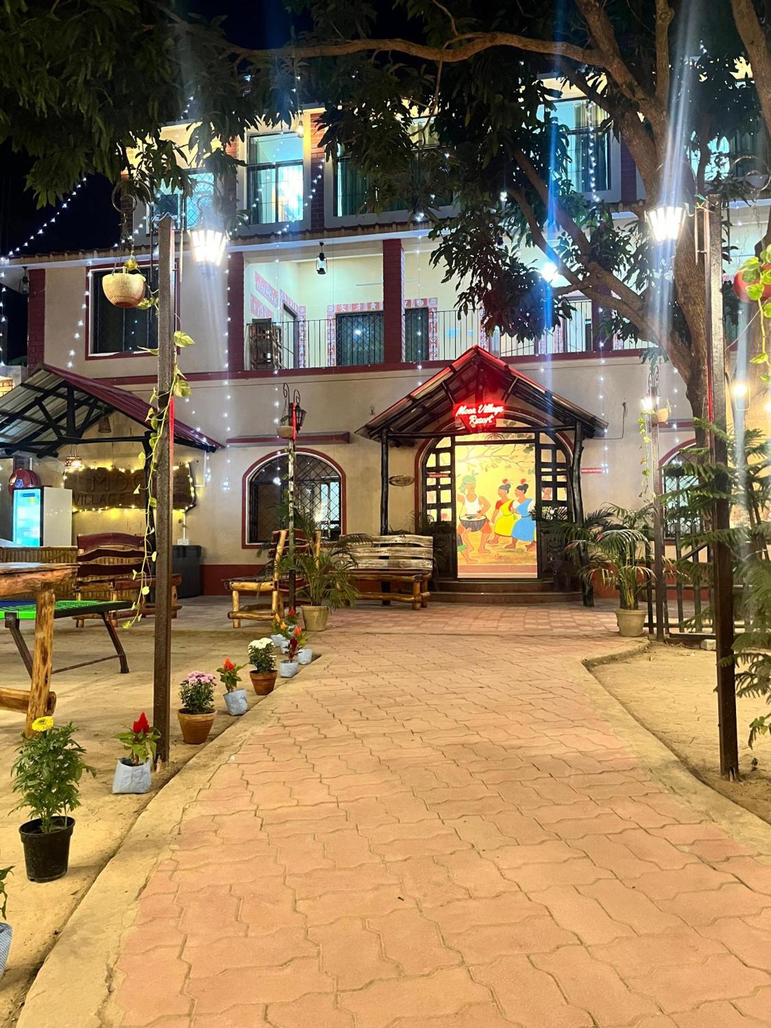 Moon Village Resort Shānti Niketan 外观 照片