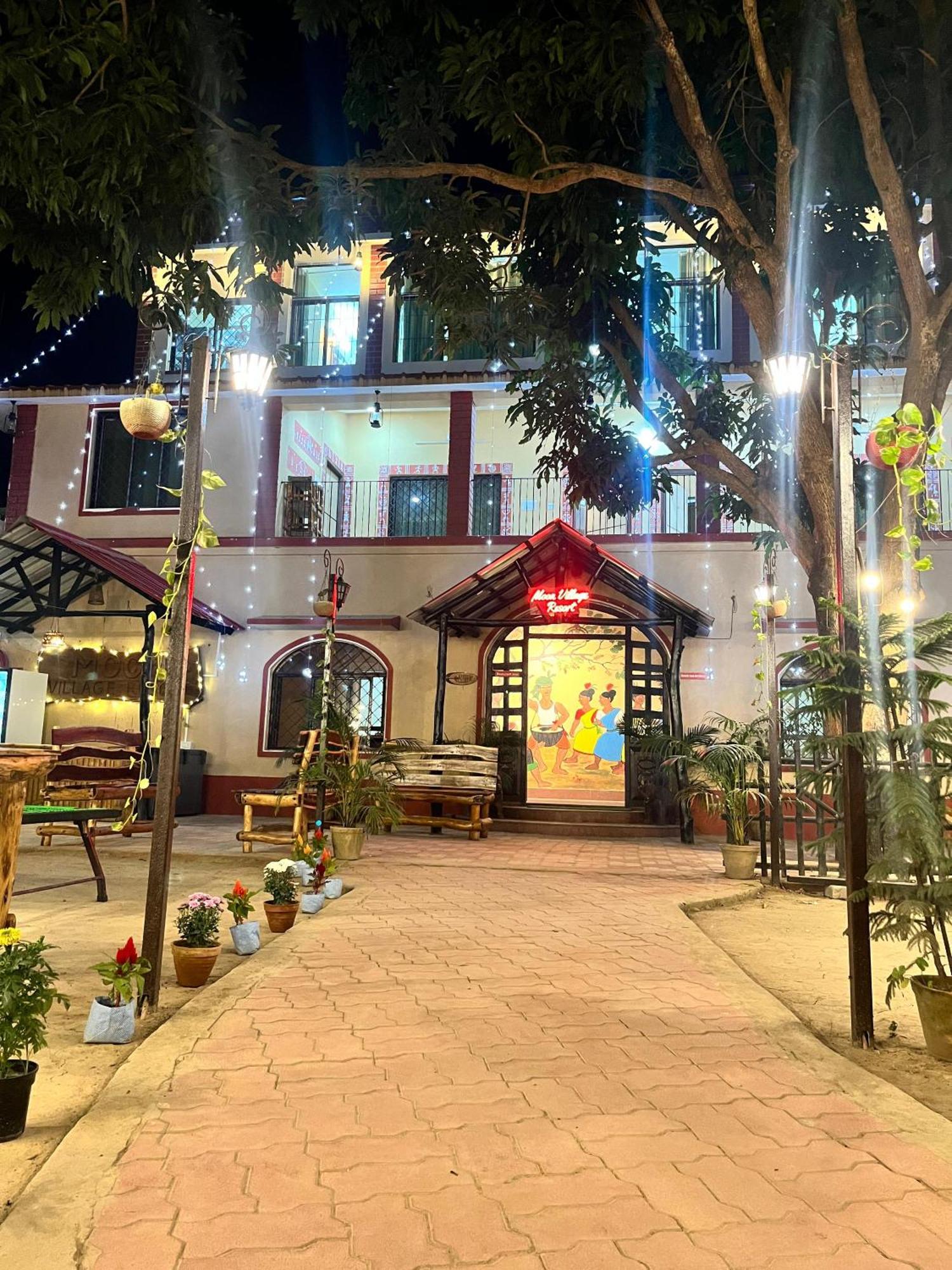 Moon Village Resort Shānti Niketan 外观 照片